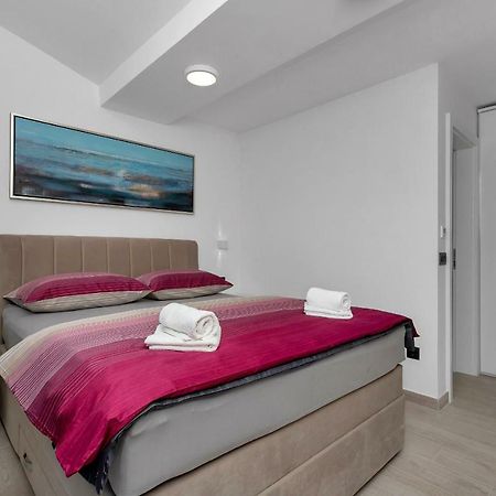 Lulani Makarska Pool Apartment Zewnętrze zdjęcie