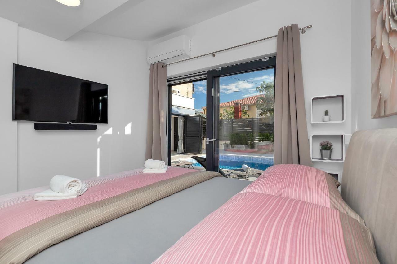 Lulani Makarska Pool Apartment Zewnętrze zdjęcie